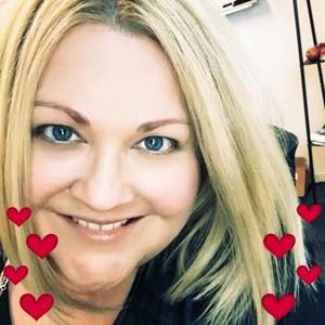 Meet your Posher, Claire